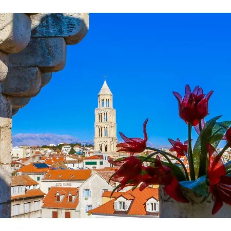 Riva Royal Lounge Apartment